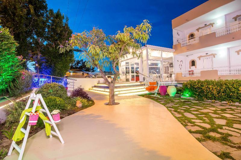 Casastavris - Aparts & Pool Lägenhetshotell Faliraki